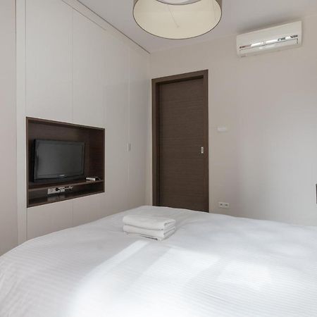 وارسو Grzybowska Platinum Apartment Tower A المظهر الخارجي الصورة